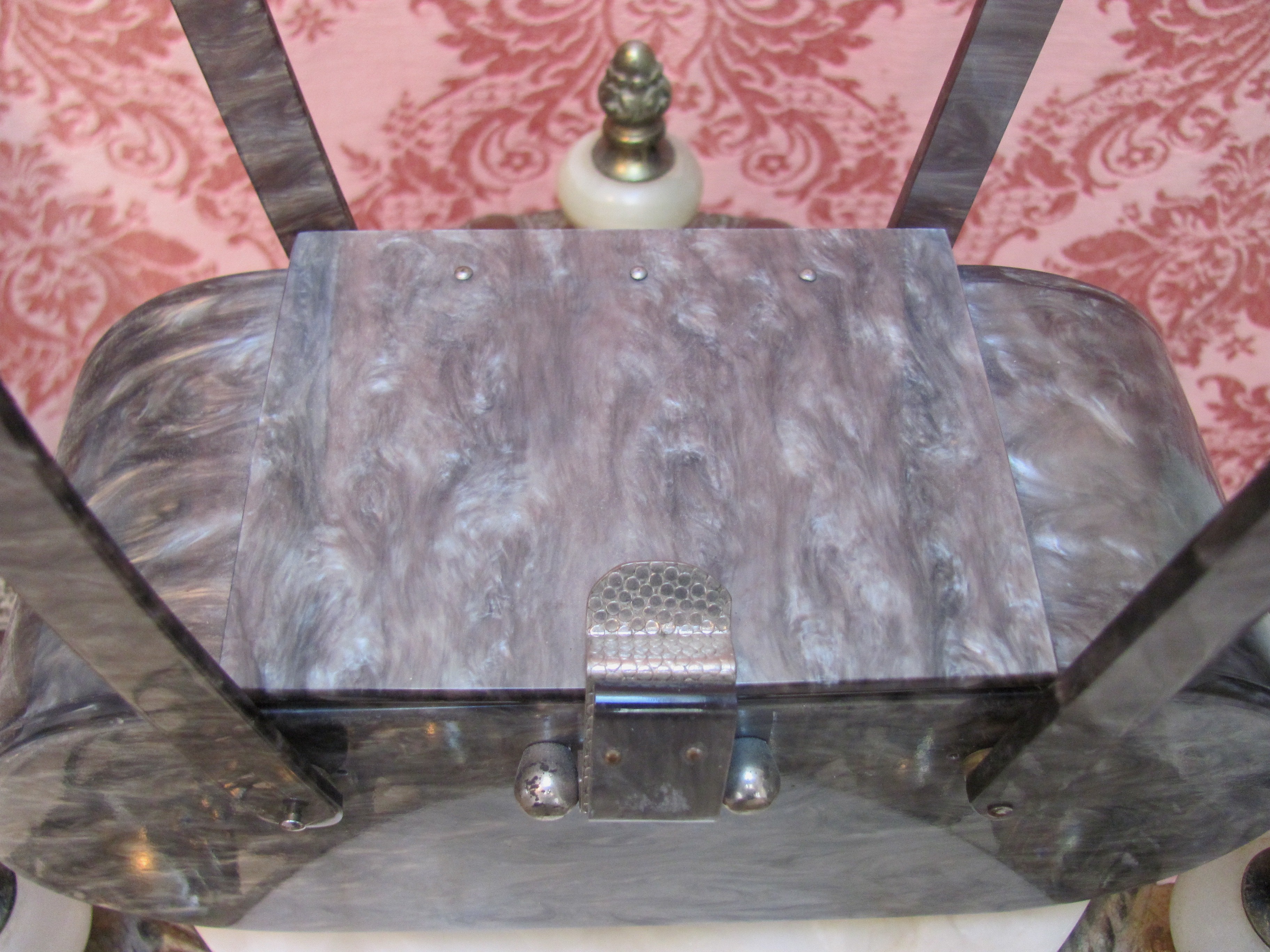 Retro Lucite Box Purse Pearl Style Gray Silver Clear Lucite Handle –  Designer Unique Finds